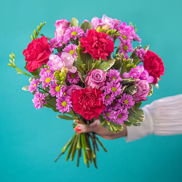 Grit Grijpen kussen Beste bloemen bezorgen. Dezelfde dag in huis. | Euroflorist