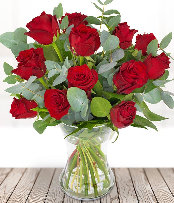 Send Flowers to Poland 12 Red Roses Eflorist