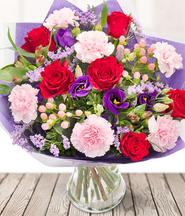 Elegance Valentine's Day Flowers from Eflorist.co.uk