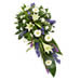 Trauergesteck FS13_019 "Trauergesteck Weiß & Lila" von Euroflorist, Grabgesteck weiß und lila. Gesteck für Begräbnis.