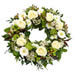 Trauerkranz online bestellen bei Euroflorist WR13_001, mit weißen eleganten Blüten.