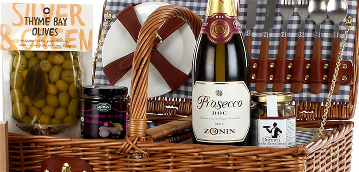 traditional christmas hampers gifts